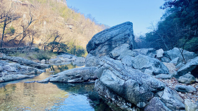 廬山奇石