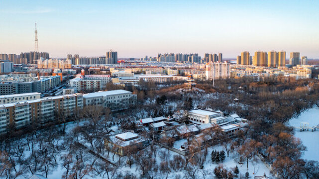 雪后初晴城市風光