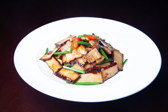 土豬肉炒香干
