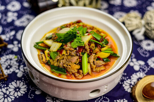 苗家糟辣子小炒肉