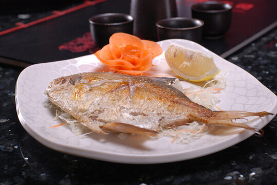 鐵板香煎白倉(cāng)魚(yú)
