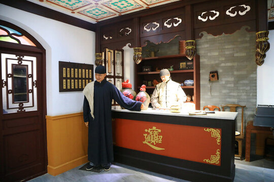 老酒館柜臺(tái)