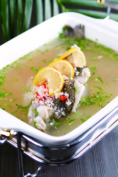 檸檬蒸鱸魚(yú)