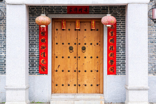 中式傳統(tǒng)木門