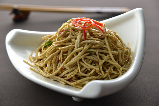 石屏豆腐絲