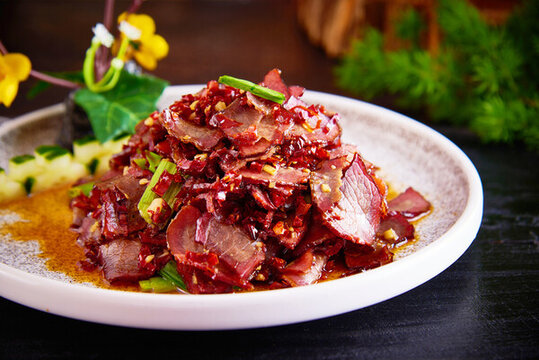 鄉(xiāng)里臘牛肉