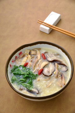 香菇雞肉粥