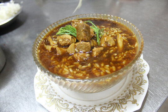 牛腩燴飯