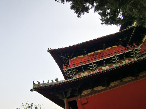 隆興寺