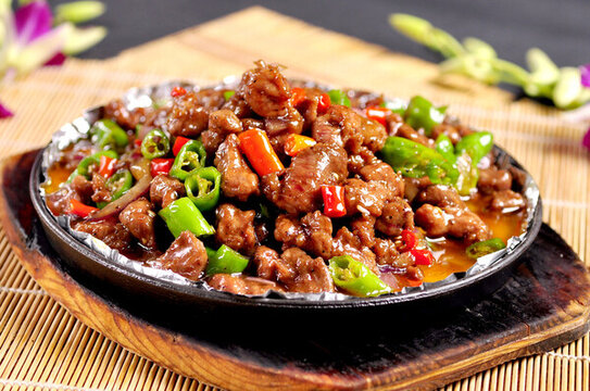 鐵板黑椒牛肉粒