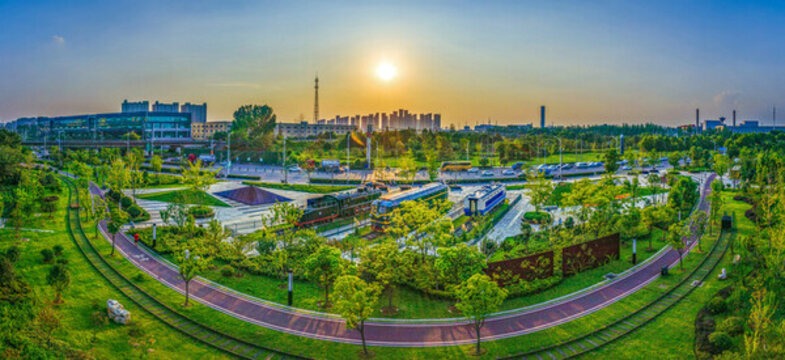 新站鐵路公園