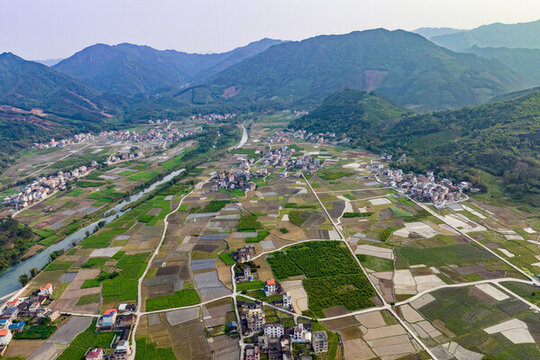 春日五彩田園自然風光景色秀麗