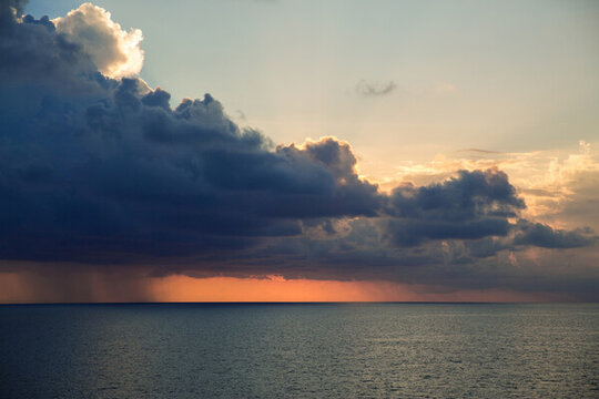 海島日落夕陽