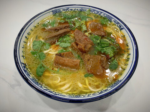 牛肉拉面
