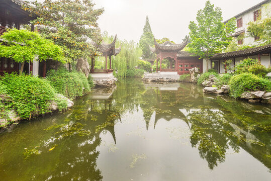 南京瞻園景區(qū)的逐月樓春波亭