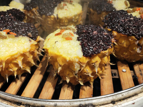 鳳梨炒飯?zhí)貙? style=