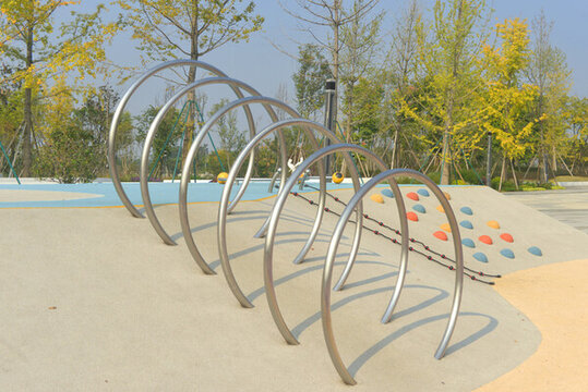 東安湖公園少兒體育游樂(lè)設(shè)施