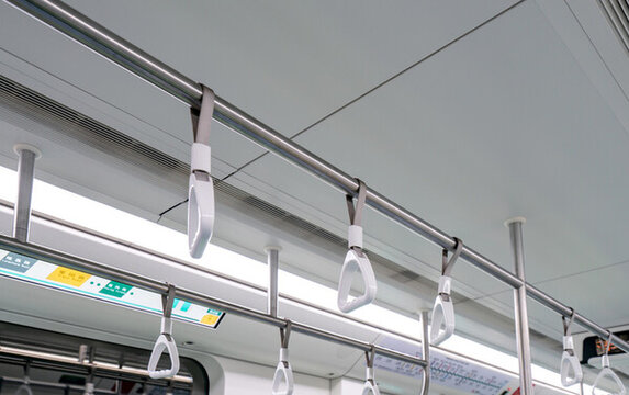 地鐵車(chē)廂拉環(huán)
