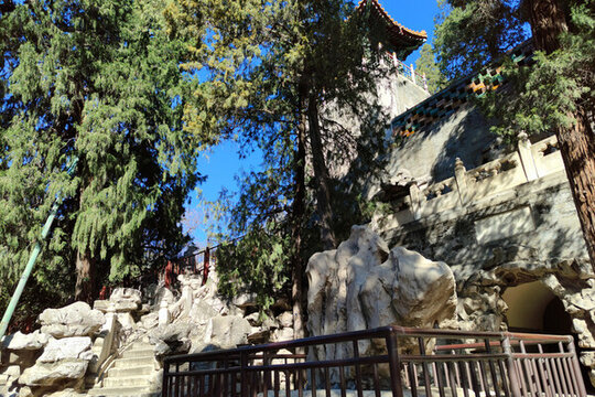 北海公園永安寺楞伽窟