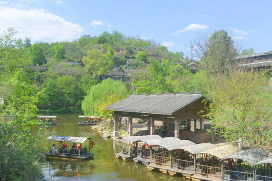 成都五鳳溪古鎮(zhèn)黃水河游船碼頭