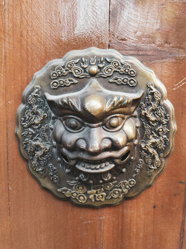 獅子頭門(mén)環(huán)