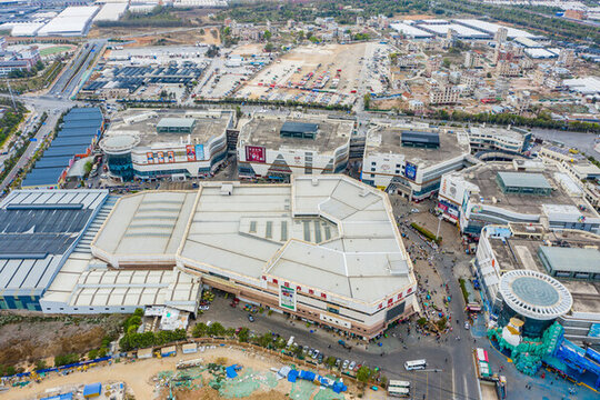 航拍云南昆明斗南花卉市場花市