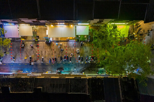 航拍云南昆明老街夜景歷史街區(qū)