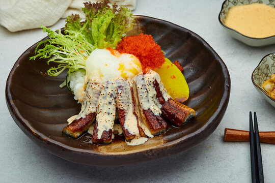 魚子鰻魚拌飯飯