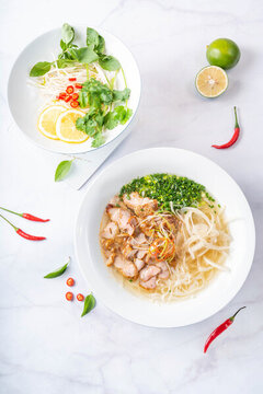 豬頸肉河粉