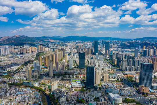 航拍云南昆明城市中心高樓建筑
