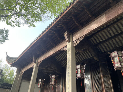 古鎮(zhèn)雕梁