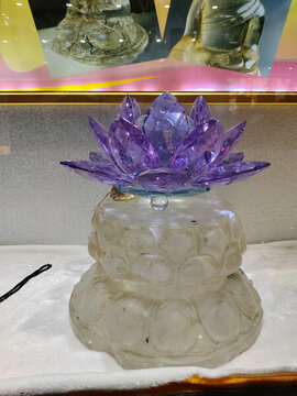 玉雕水晶花開
