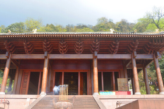 四川蒙頂山露寺主殿