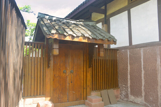 五鳳溪古鎮(zhèn)山區(qū)民居庭院門樓