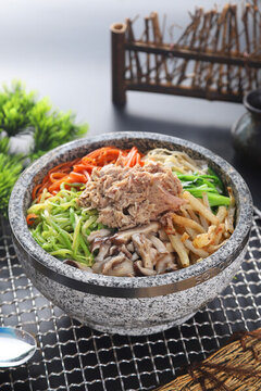 金槍魚石鍋拌飯