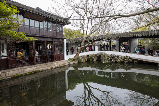 蘇州掘政園古典園林風(fēng)光
