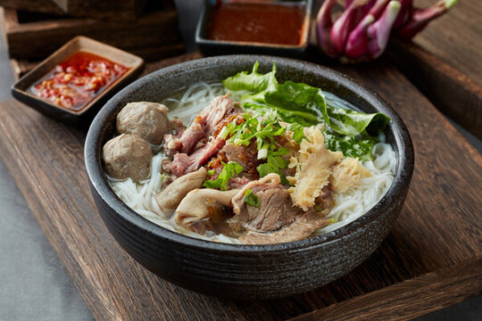 牛雜拼牛肉丸粿條粉絲