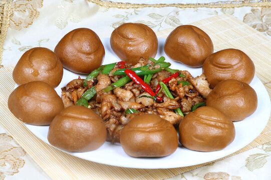 小炒肉窩窩頭