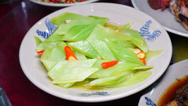 涼拌萵筍