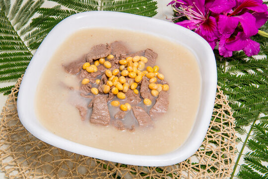 黃豆牛肉湯