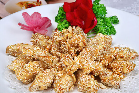 香酥果仁芋頭
