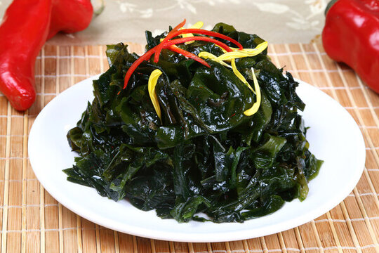 涼拌裙邊菜