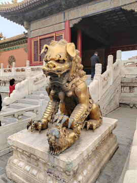 銅獅子