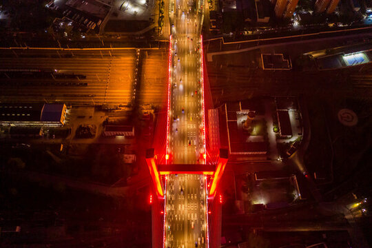 航拍鄭州農(nóng)業(yè)路大橋夜景燈光秀