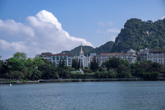 城市風(fēng)景山清水秀