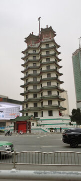 鄭州西流湖人民公園二七廣場(chǎng)