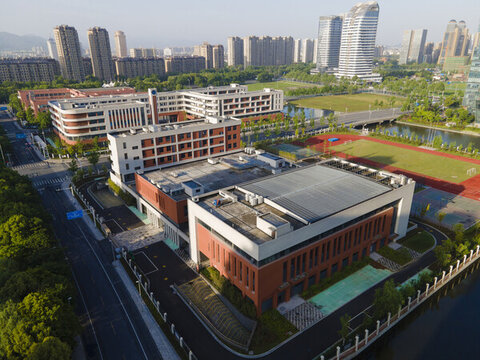 迪蕩成章小學(xué)和建功中學(xué)航拍