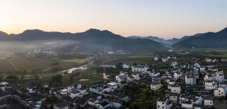 徽派古村古建筑馬頭墻晨曦