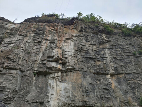 懸崖峭壁
