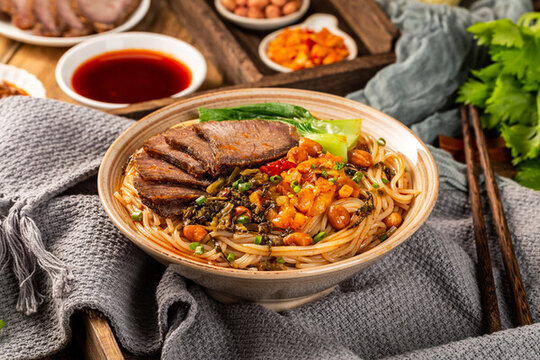 牛肉米粉